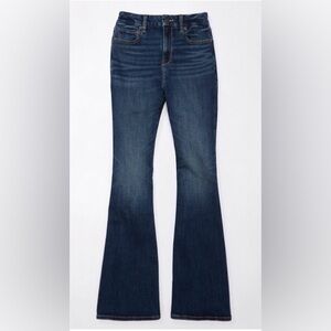 AE NEXT LEVEL CURVY SUPER
HIGH-WAISTED FLARE JEAN Size 20s Worn & Washed Once